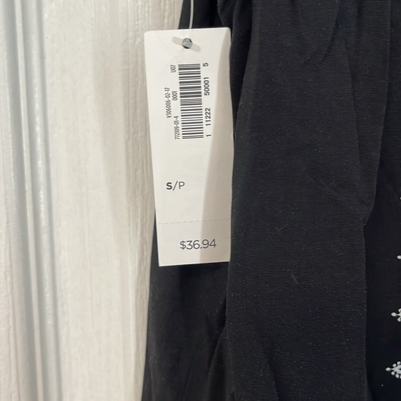 Old Navy dress. NWT. Size small. - Picture 3 of 3